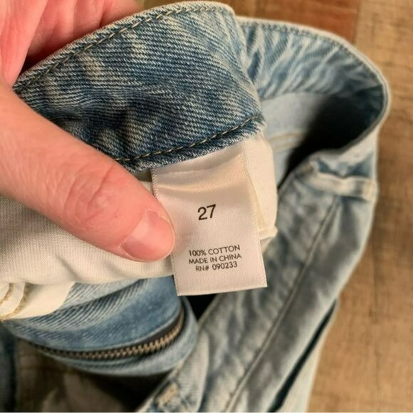 Kendall and Kylie womens size 27 light blue denim mini skirt with zipper - Picture 3 of 6